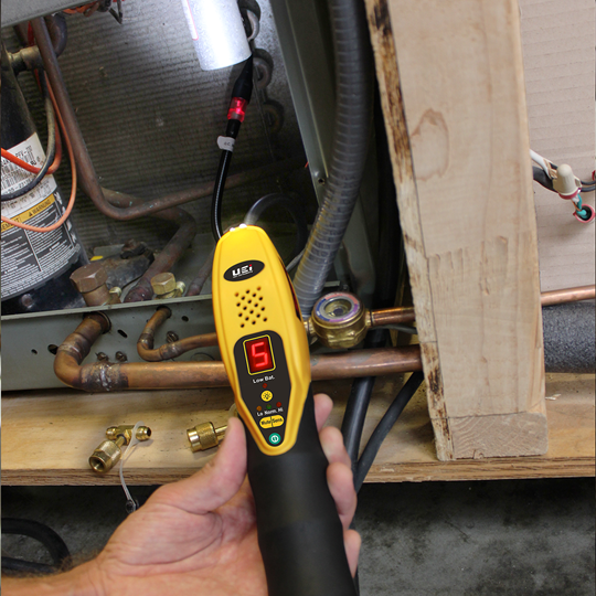 Refrigerant Leak Detector w/ Solid Electrolyte Sensor